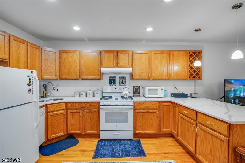 181 Long Hill Road Little Falls, NJ 07424 - Photo 13 of 19