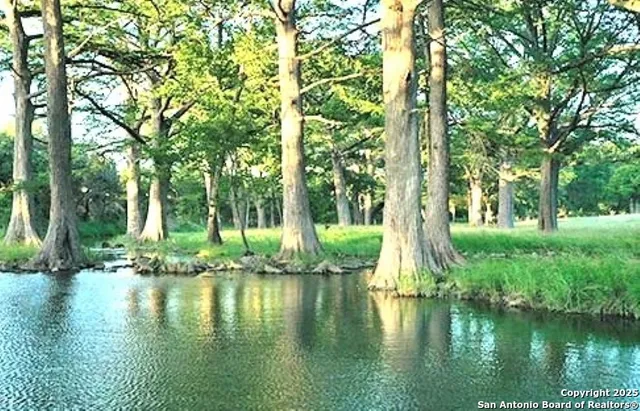 a view of lake background with house