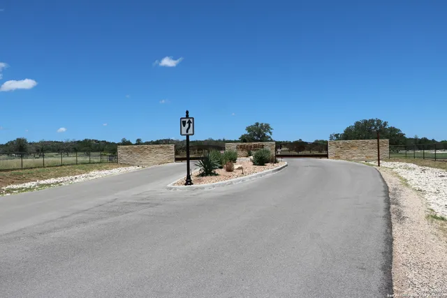 $295,000 | 25 Seep Springs, Center Point, TX 78010