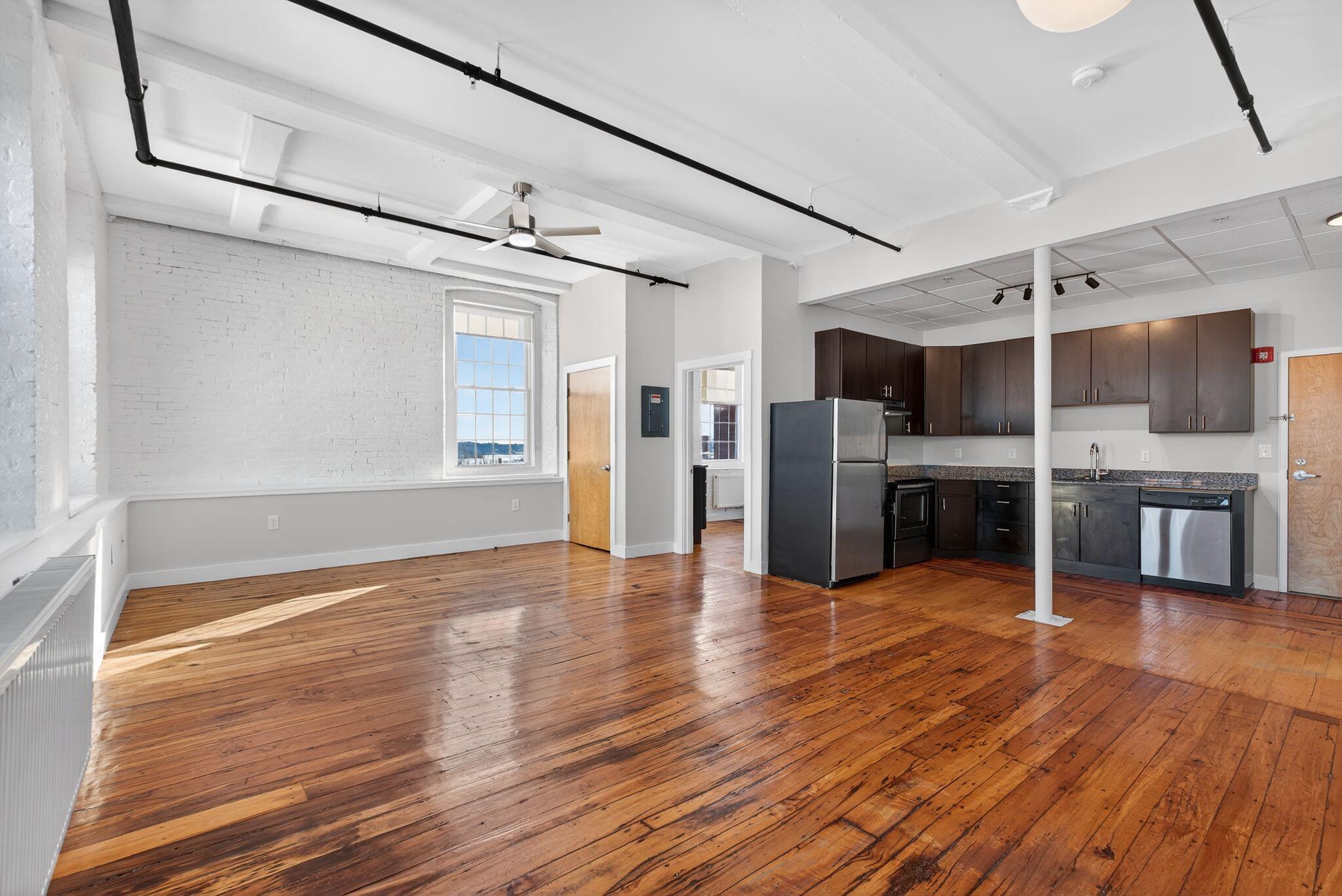 2 Main Street, Unit 17416 Biddeford, ME 04005 - Photo 11 of 42 Water View Corner Unit 17-416