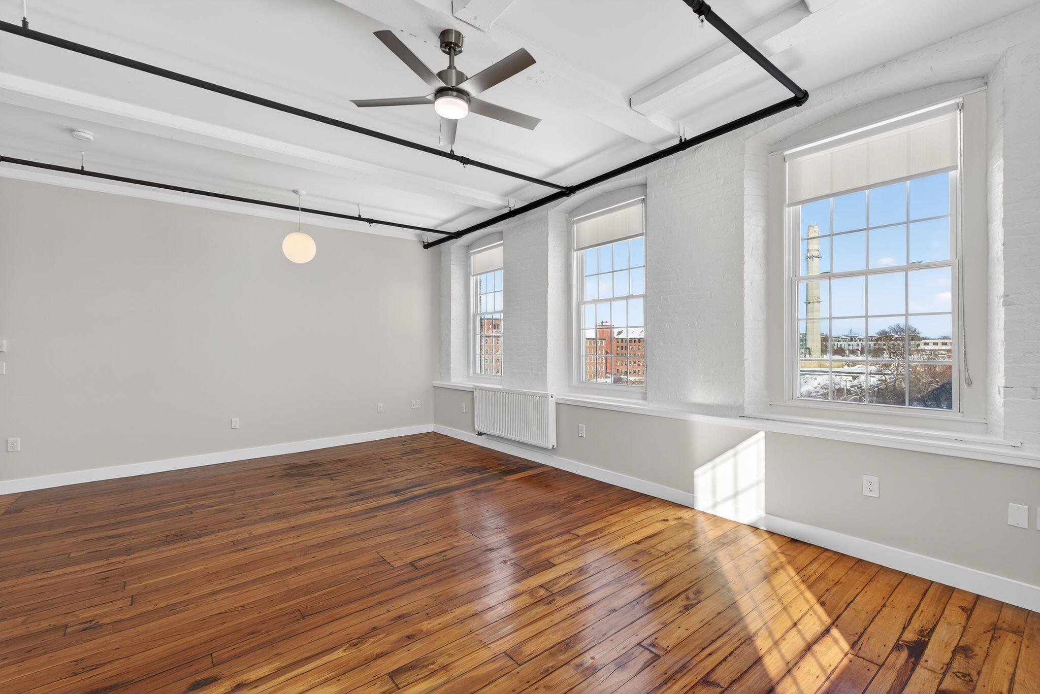 2 Main Street, Unit 17416 Biddeford, ME 04005 - Photo 13 of 42 Water View Corner Unit 17-416