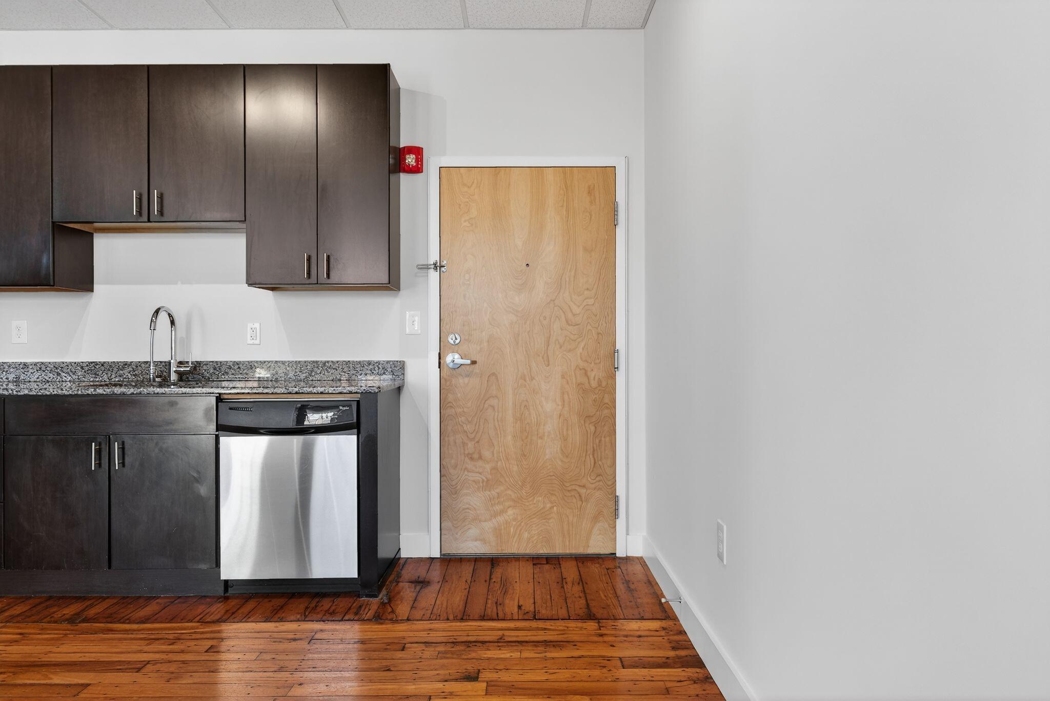 2 Main Street, Unit 17416 Biddeford, ME 04005 - Photo 4 of 42 Water View Corner Unit 17-416