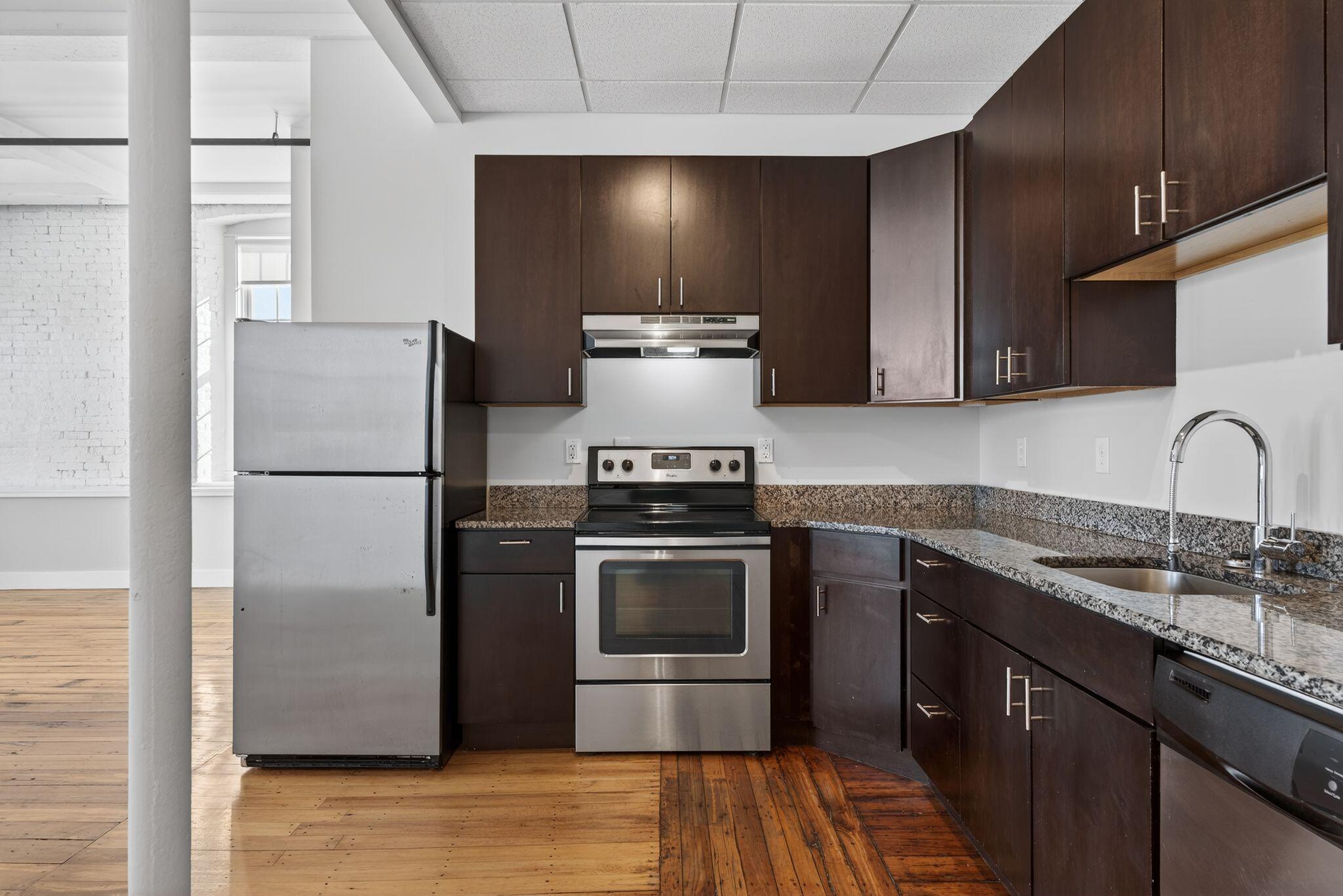 2 Main Street, Unit 17416 Biddeford, ME 04005 - Photo 6 of 42 Water View Corner Unit 17-416