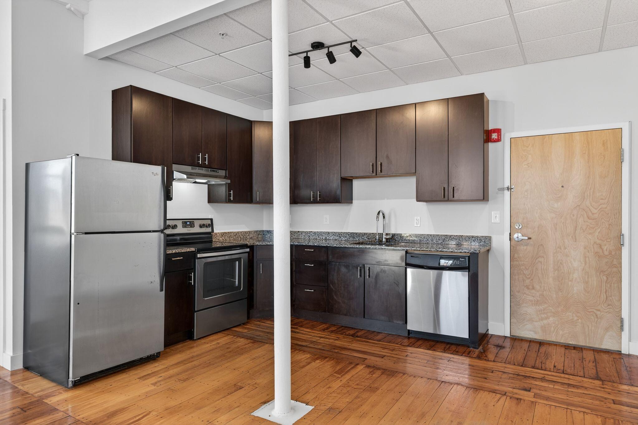 2 Main Street, Unit 17416 Biddeford, ME 04005 - Photo 8 of 42 Water View Corner Unit 17-416