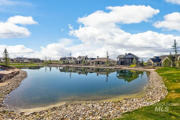 $694,550 | 3429 North Harvest Moon Way, Eagle, ID 83616