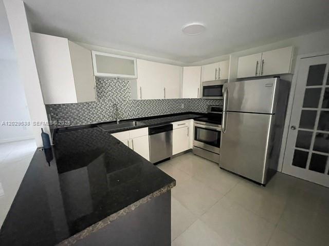 11490 Southwest 148th Court Miami, FL 33196 - Photo 6 of 21