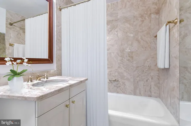 $645,000 | 1155 23rd Street Northwest, Unit 6J, Washington, DC 20037