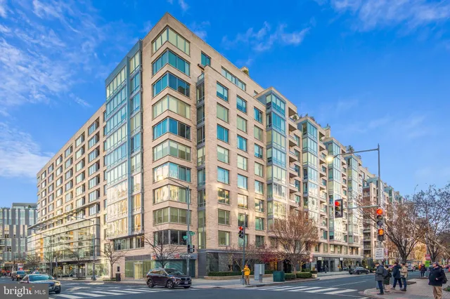 $645,000 | 1155 23rd Street Northwest, Unit 6J, Washington, DC 20037