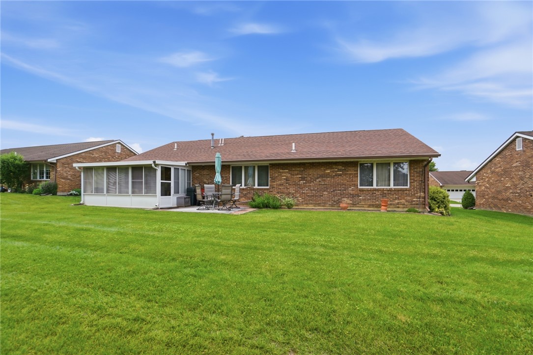 1043 Armsgate Road Springfield, OH 45503 - Photo 39 of 43