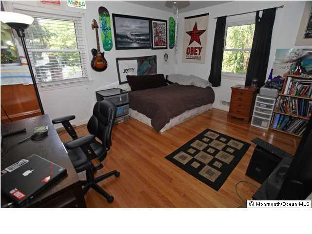 66 Pelican Road Middletown, NJ 07748 - Photo 14 of 25 Additional Photo