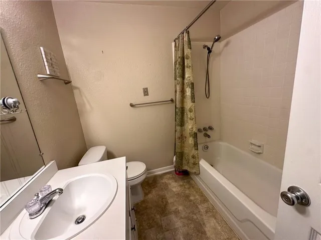 $179,999 | 611 Melrose Avenue, Natchitoches, LA 71457