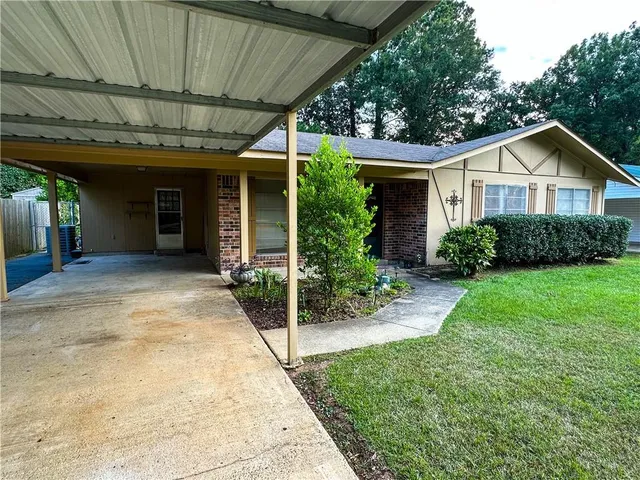 $179,999 | 611 Melrose Avenue, Natchitoches, LA 71457