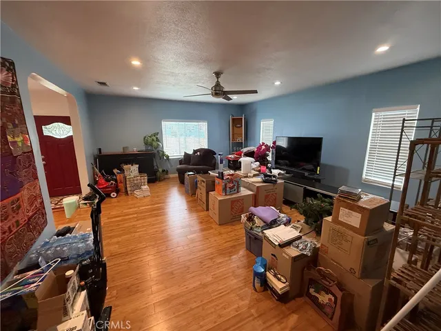 $1,049,000 | 4440 West 58th Place, Los Angeles, CA 90043