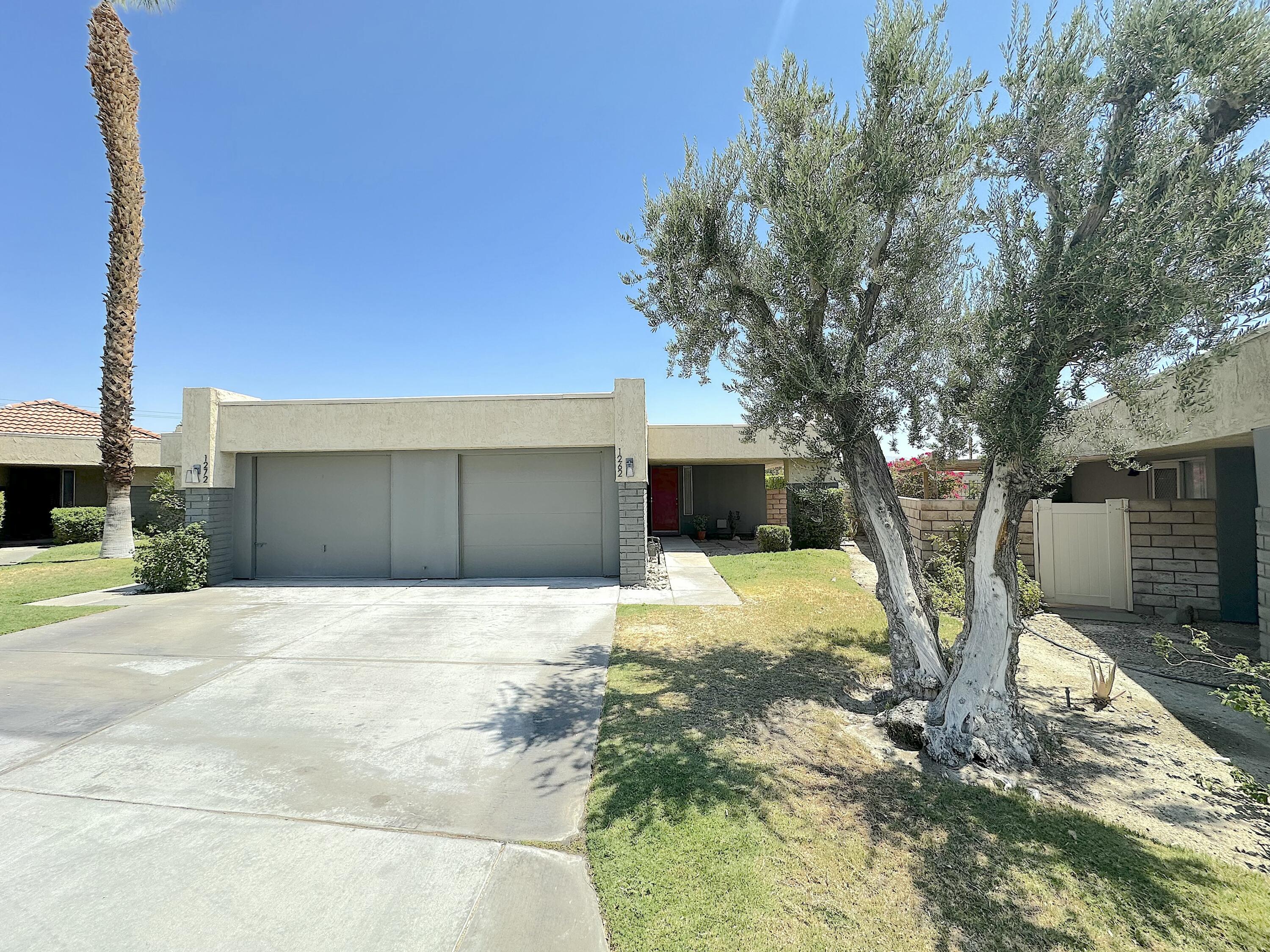 1262 Sunflower Cir North  