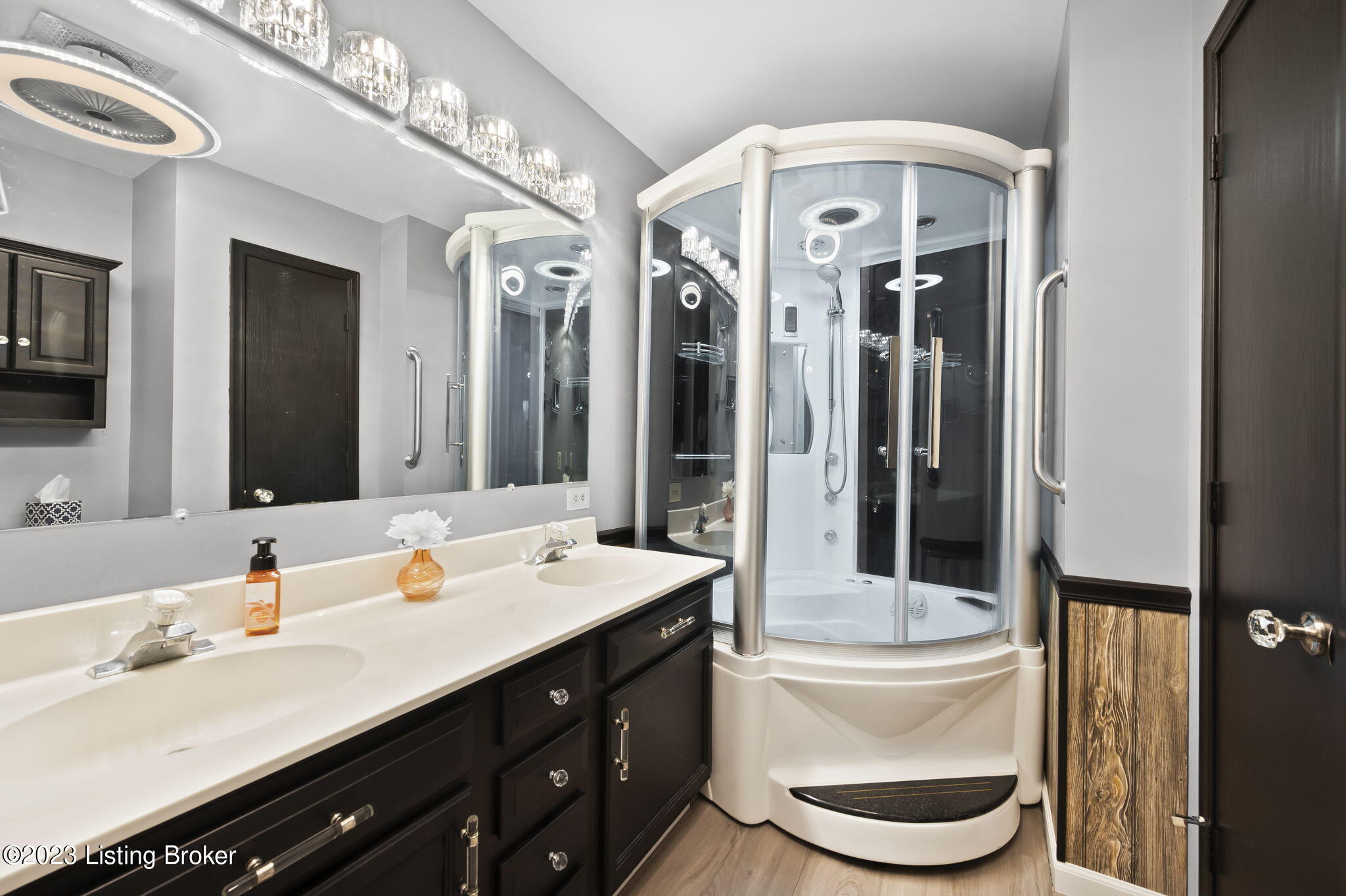 305 Culls Ridge Road Bedford, KY 40006 - Photo 16 of 33 Full Bathroom (1st Flor)