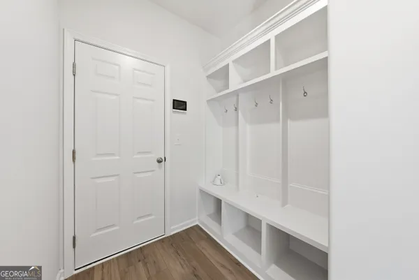 a view of an empty walk in closet