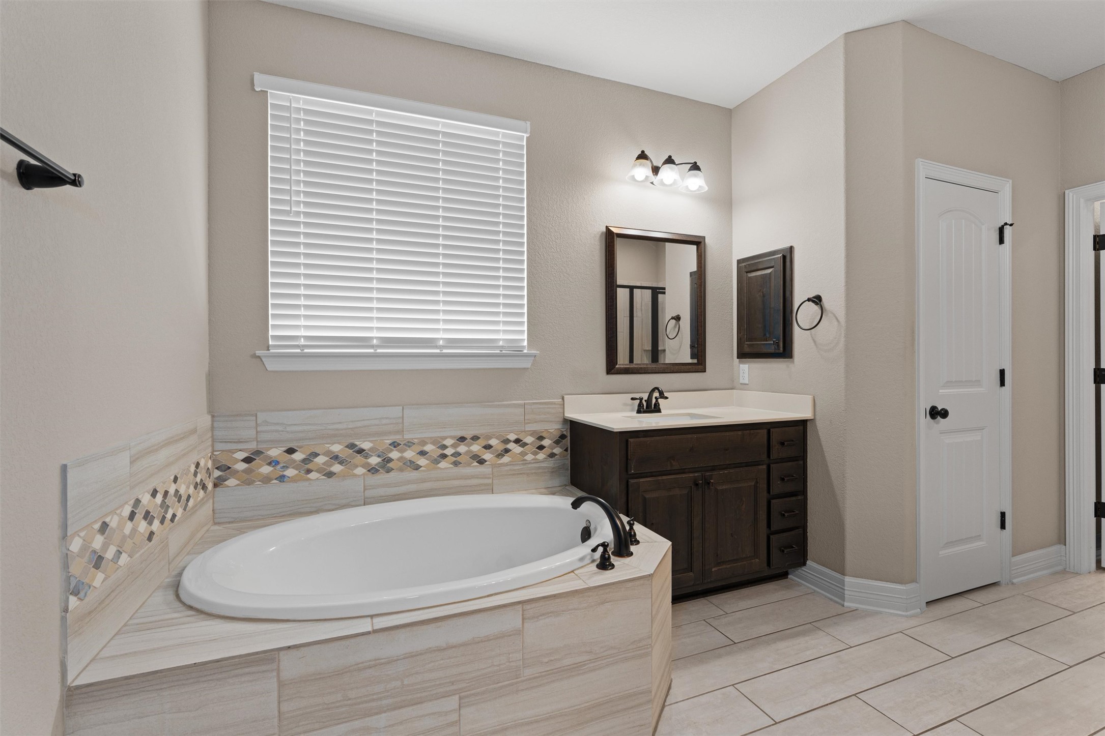 608 Muster Bend Georgetown, TX 78626 - Photo 18 of 40