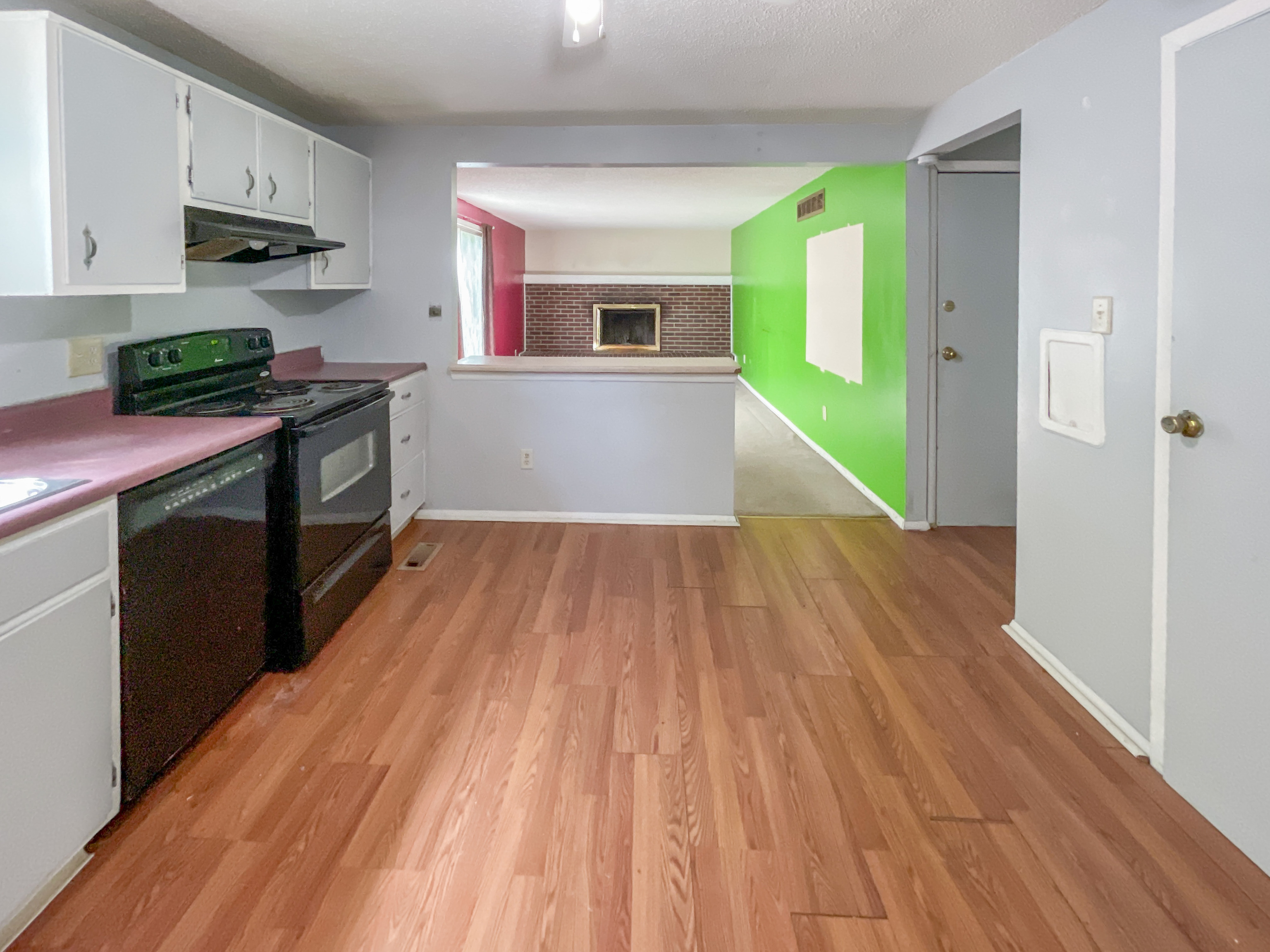 2804 Rouark Circle Indianapolis, IN 46229 - Photo 8 of 28