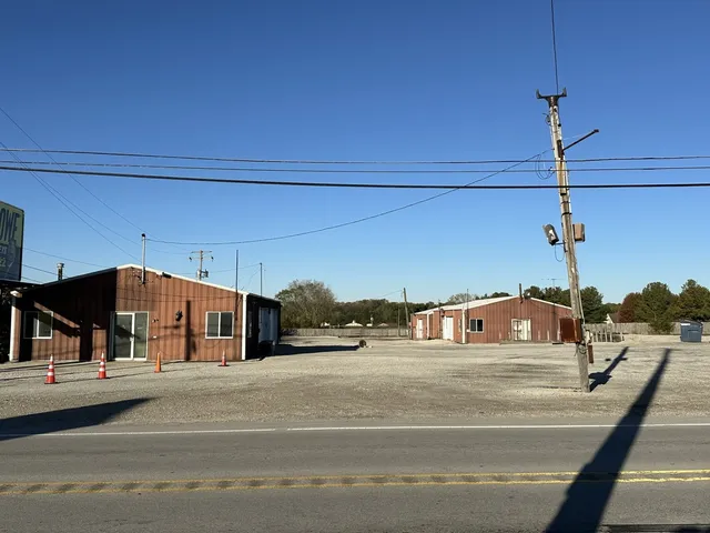 $450,000 | 300 Dixie Highway, Beecher, IL 60401