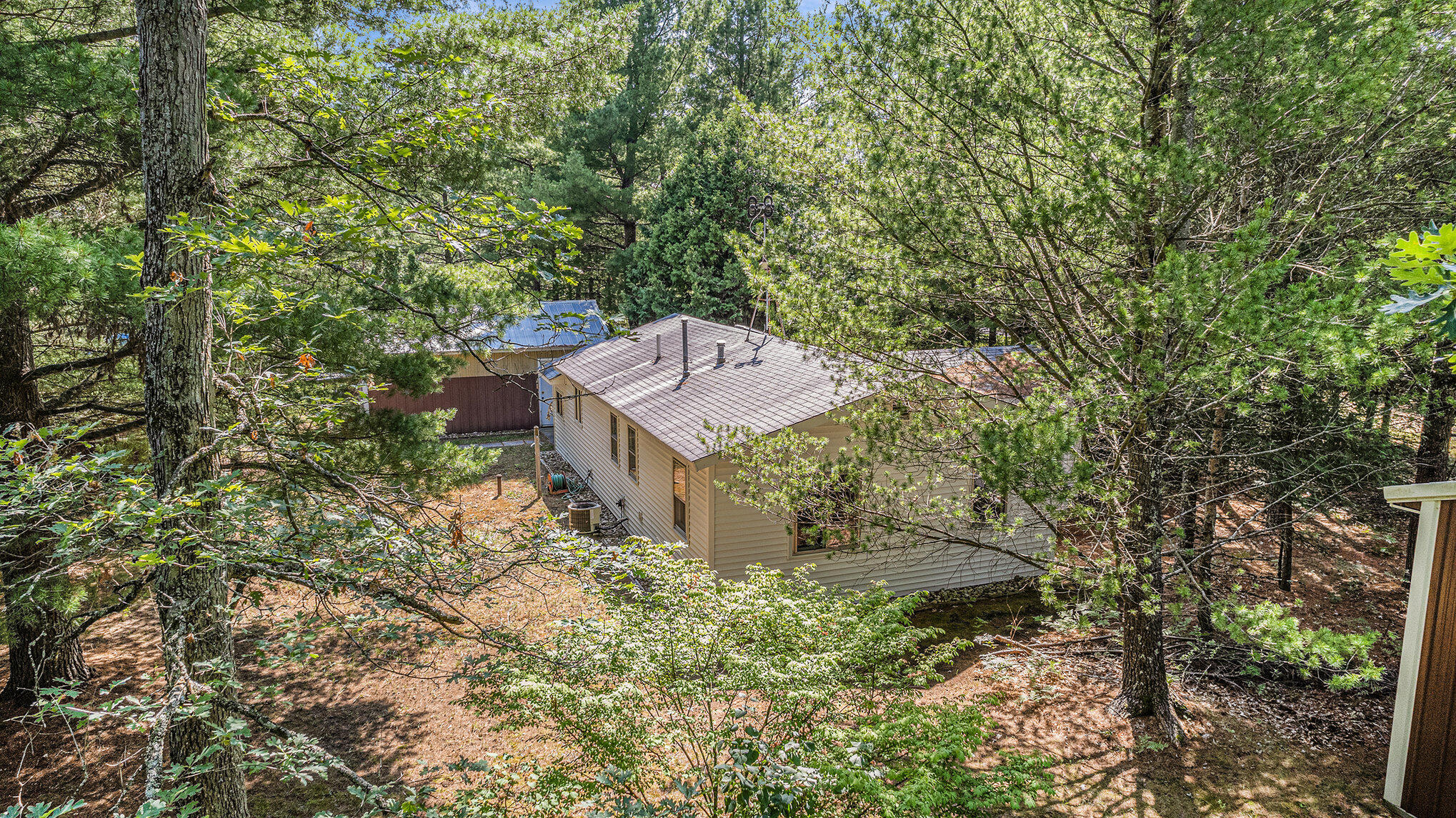 11758 North Campbell Road Manistee, MI 49660 - Photo 48 of 56 020_dji_0127