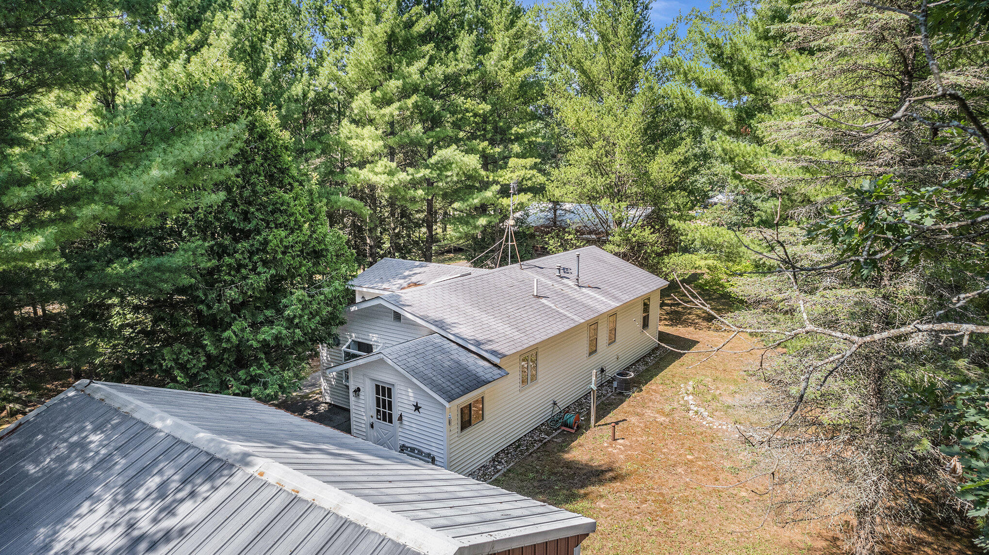 11758 North Campbell Road Manistee, MI 49660 - Photo 49 of 56 022_dji_0128
