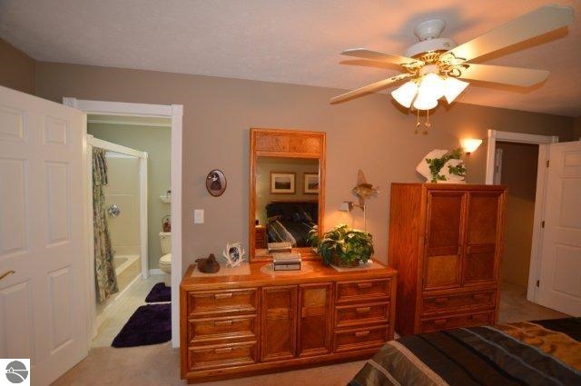 4304 Wyatt Road Traverse City, MI 49684 - Photo 18 of 23 1791576-17.JPG