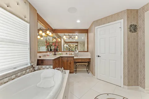 $1,150,000 | 11790 Foxbriar Lake Trail, Boynton Beach, FL 33473