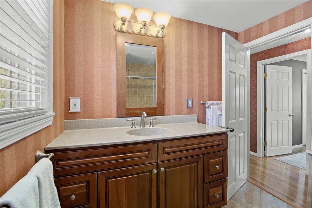 10 Kurt Road Salem, NH 03079 - Photo 27 of 40 Gallery Image 27