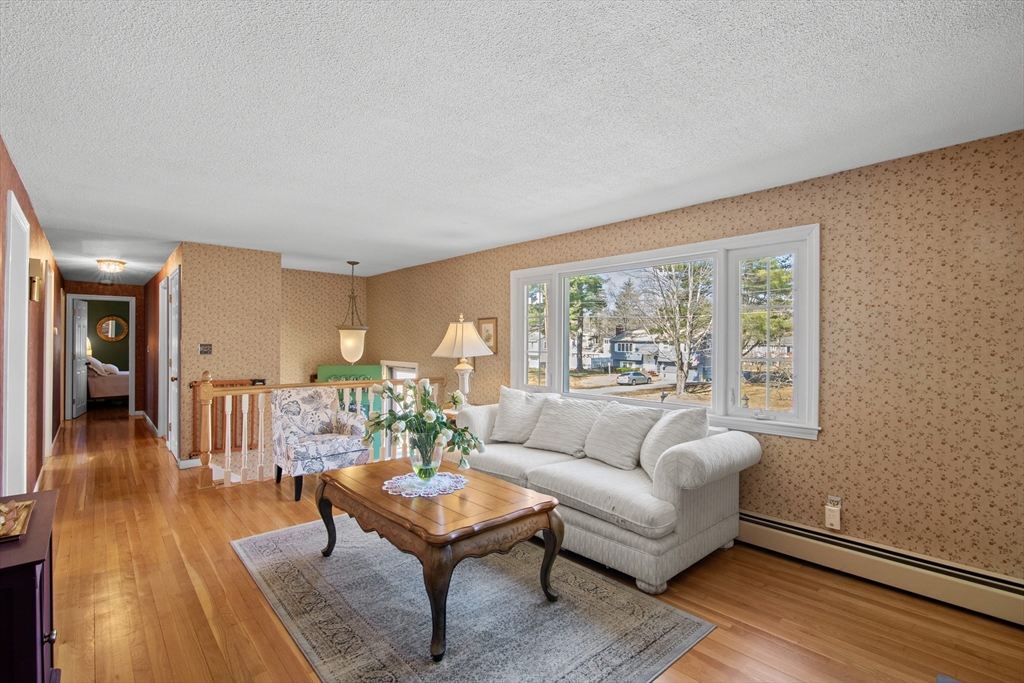 10 Kurt Road Salem, NH 03079 - Photo 8 of 40 Gallery Image 8