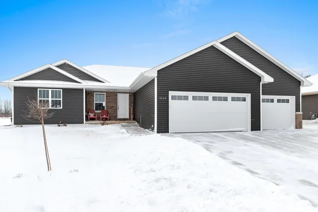 $449,900 | 4669 Richard Lane, Green Bay, WI 54313