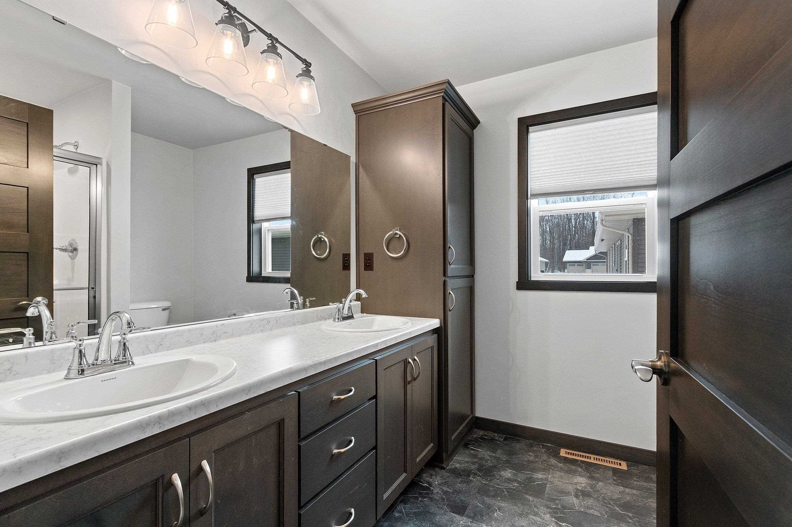 4669 Richard Lane Green Bay, WI 54313 - Photo 18 of 41