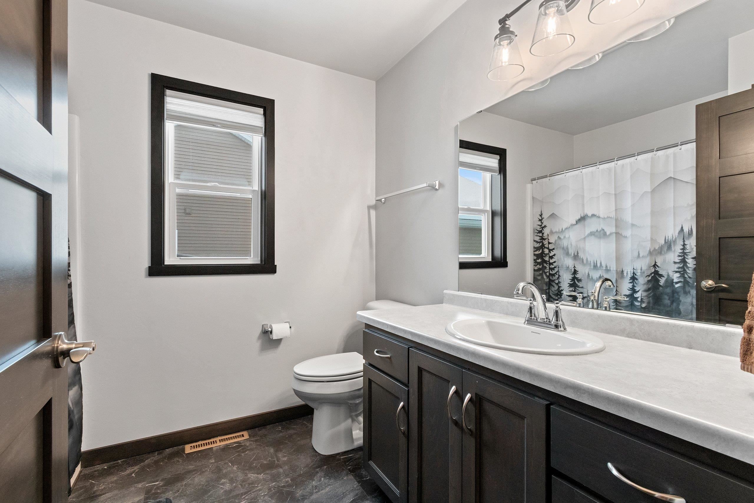 4669 Richard Lane Green Bay, WI 54313 - Photo 23 of 41