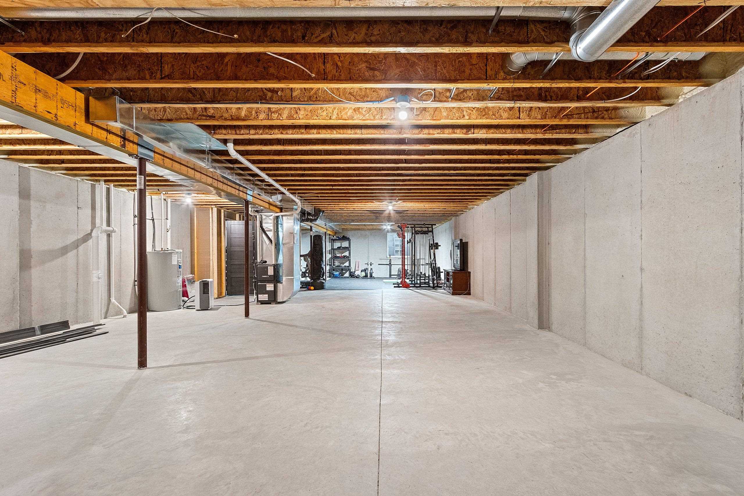 4669 Richard Lane Green Bay, WI 54313 - Photo 30 of 41