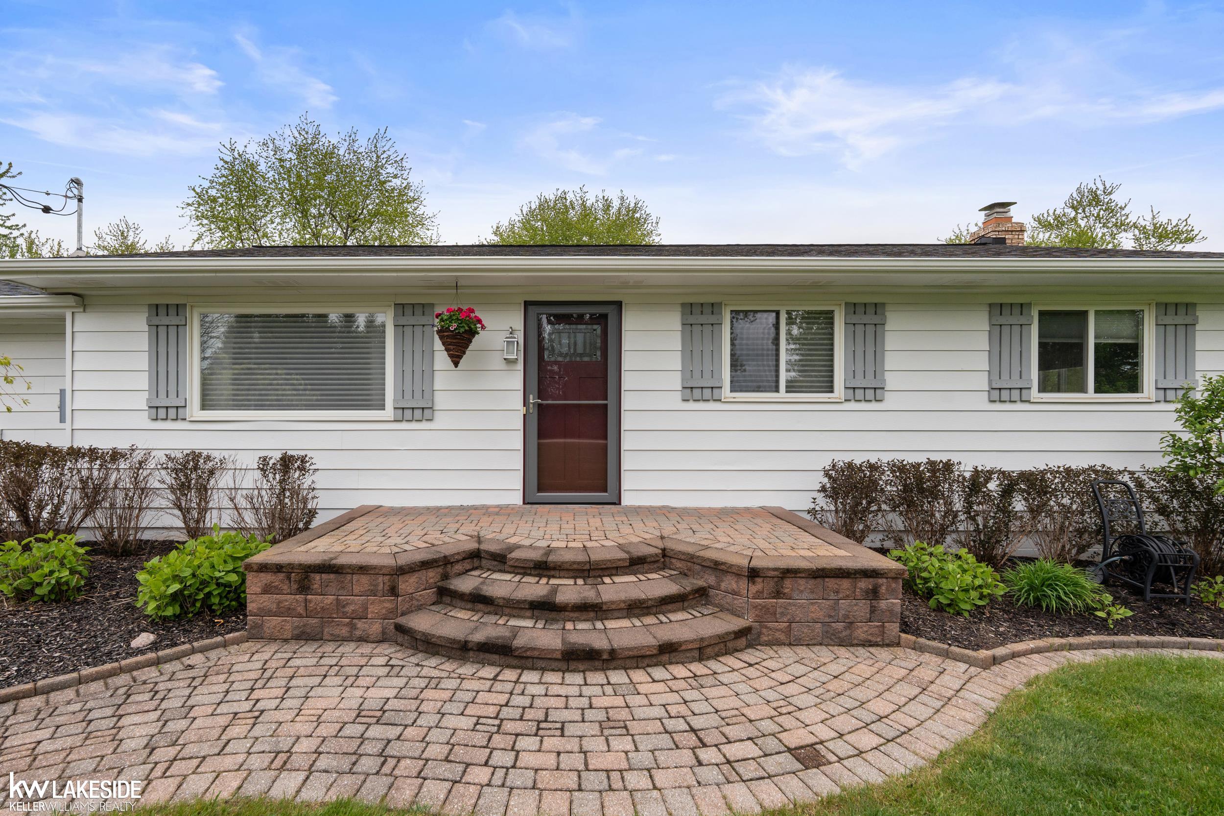 77230 Coon Creek Road Armada, MI 48005 - Photo 5 of 46