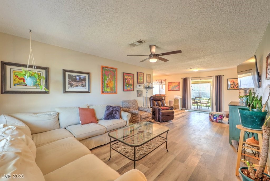 404 Brighton Road Las Vegas, NV 89145 - Photo 3 of 16