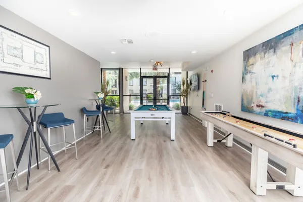 $1,285 | 4001 Fannin Street, Unit 4523, Houston, TX 77004