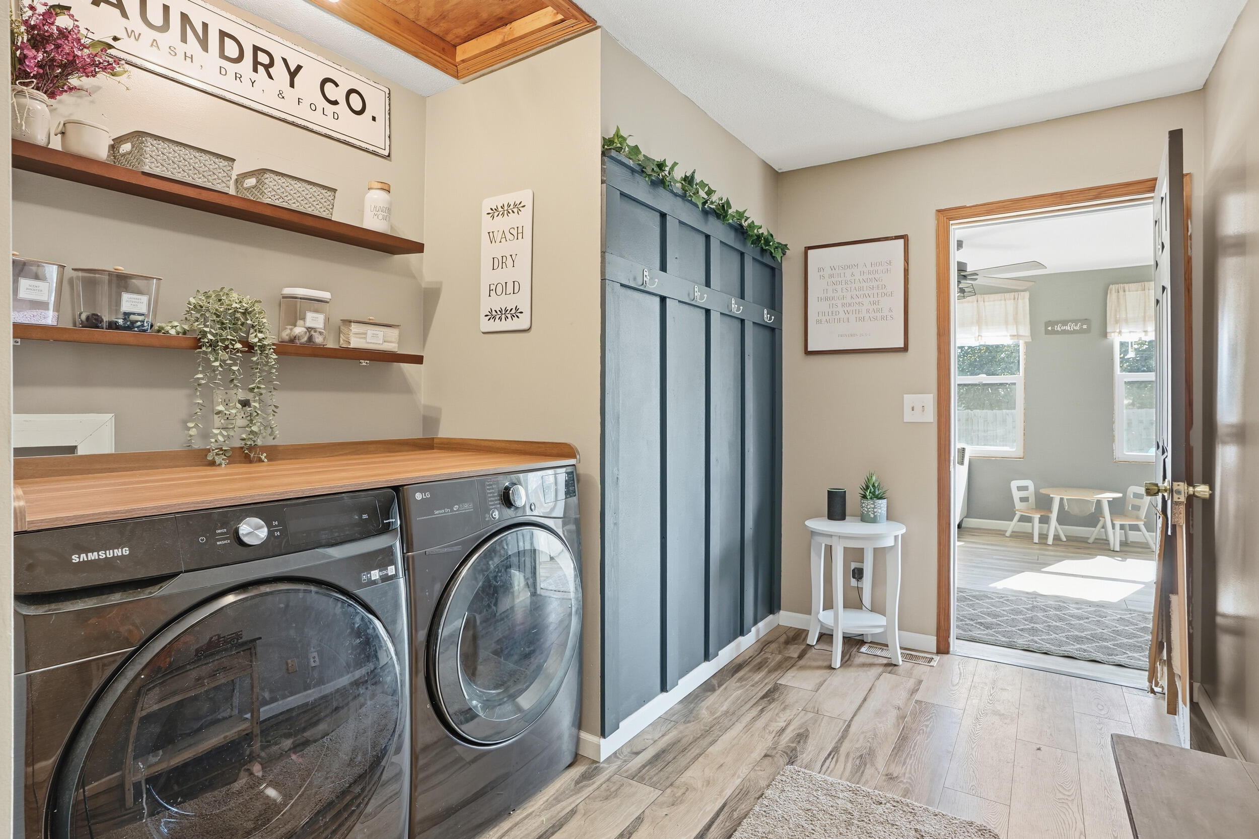705 East Grace Street Rensselaer, IN 47978 - Photo 15 of 32 a view of livingroom with washer and dryer
