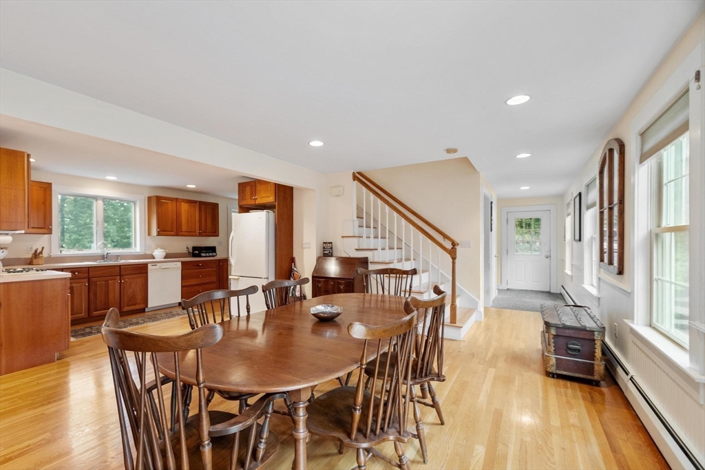 165 Old Stow Road Concord, MA 01742 - Photo 5 of 27