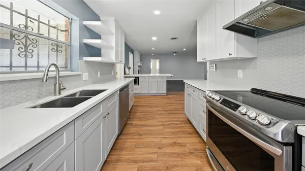 $279,000 | 7323 Carew Street, Houston, TX 77074