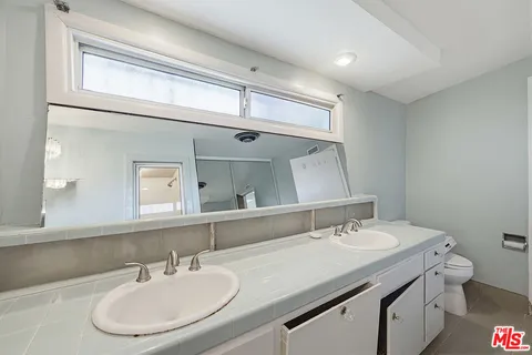 $2,800,000 | 4107 Punta Alta Drive, Los Angeles, CA 90008