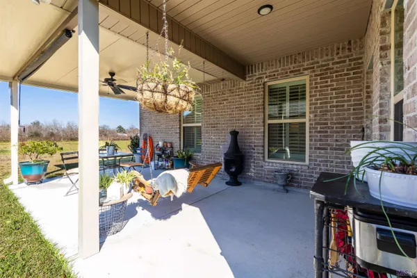 $1,950 | 247 Highland Oaks Avenue, Gray, LA 70359