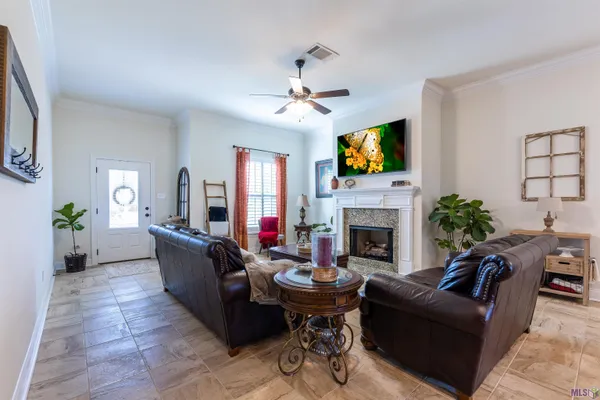 $1,950 | 247 Highland Oaks Avenue, Gray, LA 70359