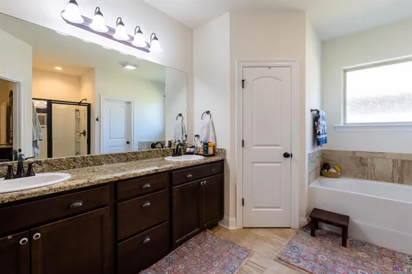 $1,950 | 247 Highland Oaks Avenue, Gray, LA 70359