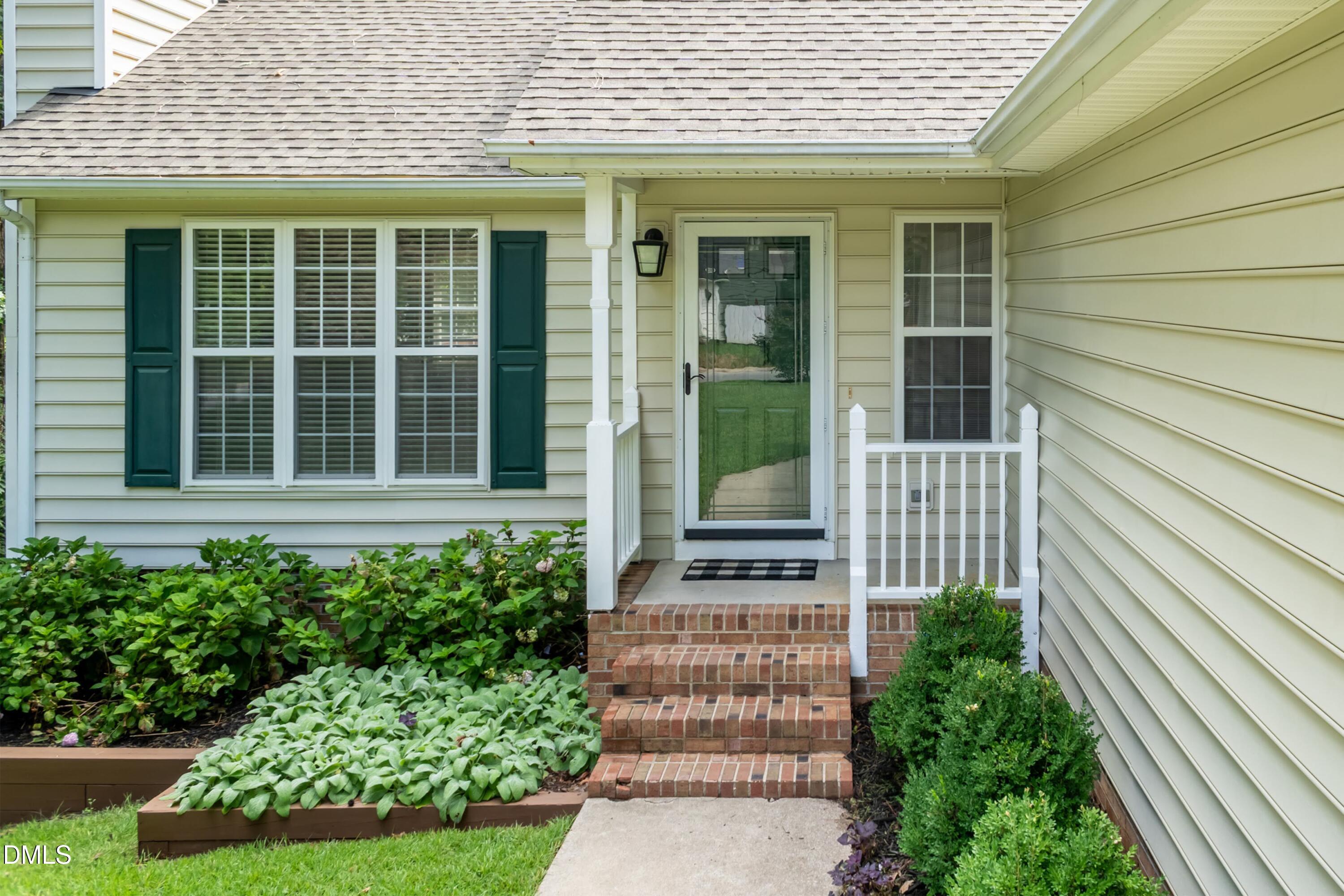 Porch 01