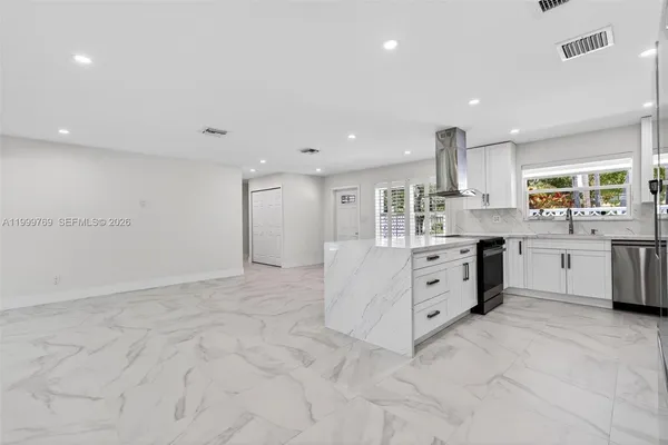 $7,500 | 4010 Northeast 22nd Avenue, Unit 4010, Lighthouse Point, FL 33064