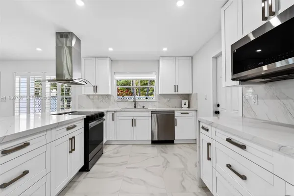 $7,500 | 4010 Northeast 22nd Avenue, Unit 4010, Lighthouse Point, FL 33064