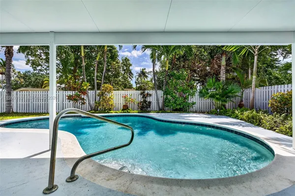 $7,500 | 4010 Northeast 22nd Avenue, Unit 4010, Lighthouse Point, FL 33064