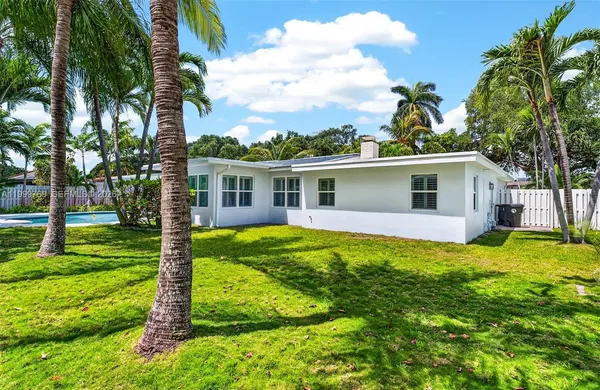 $7,500 | 4010 Northeast 22nd Avenue, Unit 4010, Lighthouse Point, FL 33064