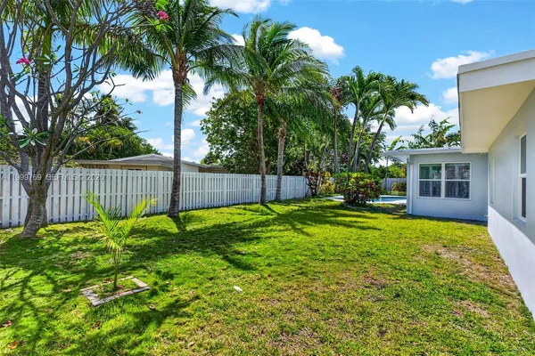 $7,500 | 4010 Northeast 22nd Avenue, Unit 4010, Lighthouse Point, FL 33064