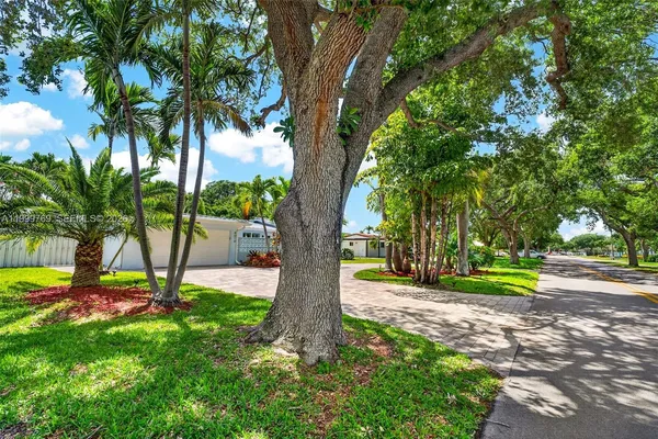 $7,500 | 4010 Northeast 22nd Avenue, Unit 4010, Lighthouse Point, FL 33064